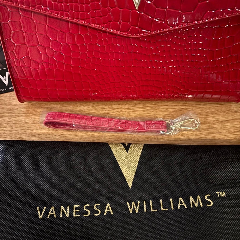 Vanessa Williams vibrant red faux crocodile embossed clutch purse NWT - Picture 10 of 12